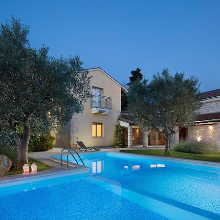 Art Villa Sis Rovinj Exterior photo