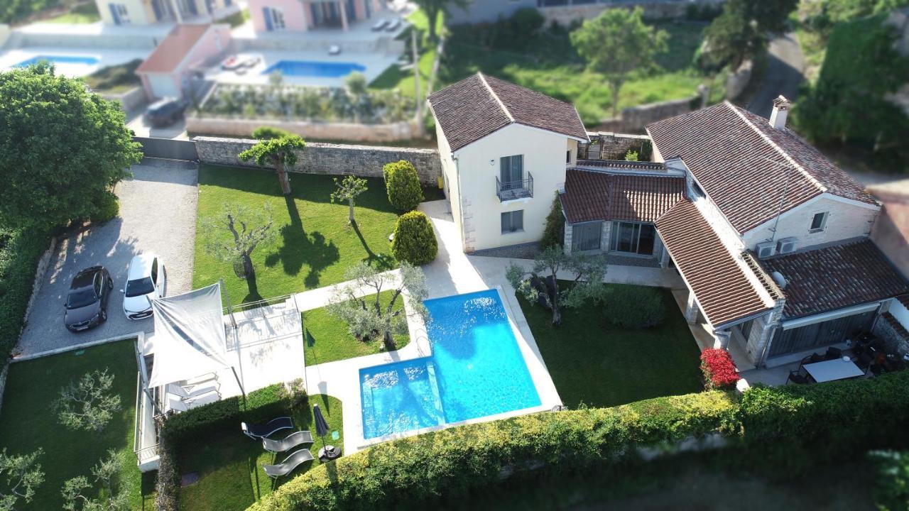 Art Villa Sis Rovinj Exterior photo